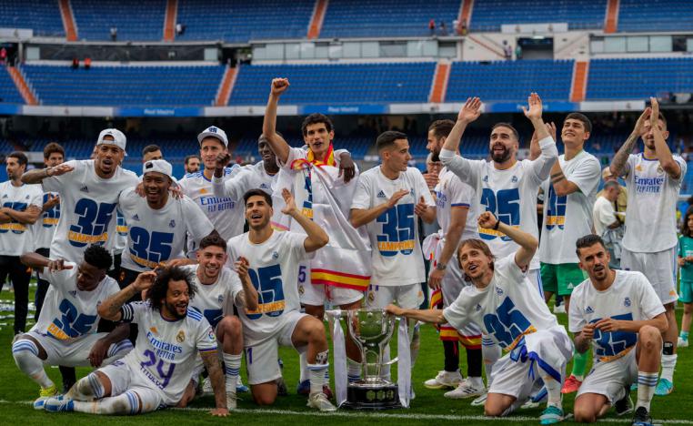 ريال يكتب التاريخ