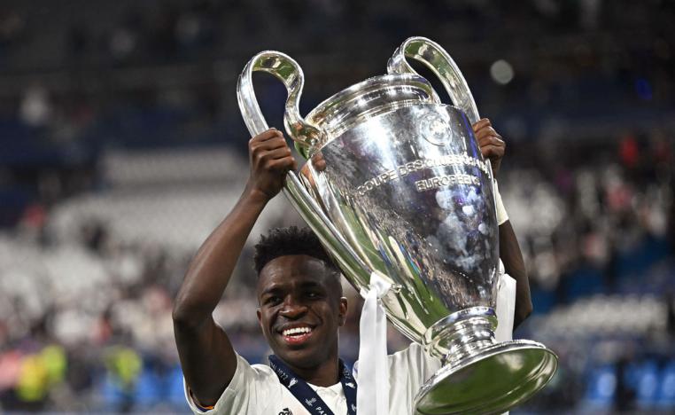 المهاجم البرازيلي لكتابة التاريخ مع ريال مدريد