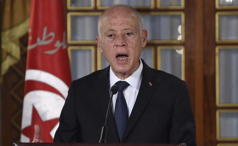 هل سيُترك قيس سعيد وحيدا في قصر قرطاج؟