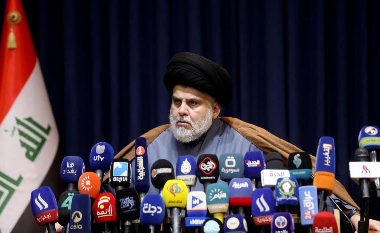 الصدر يمهد بقرار انسحابه من العملية السياسية لتحريك الشارع ضد خصومه