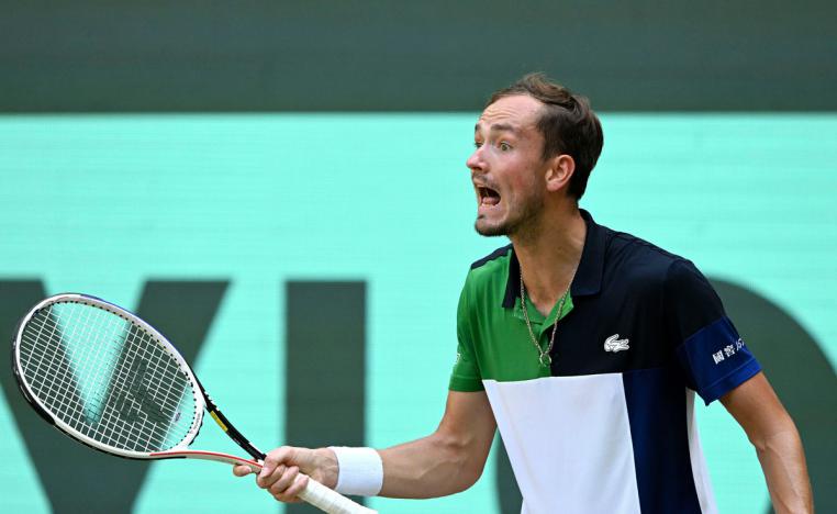 لاعب التنس الروسي يبحث عن لقبه الاول في الموسم بعد خسارته نهائي بطولة أستراليا المفتوحة