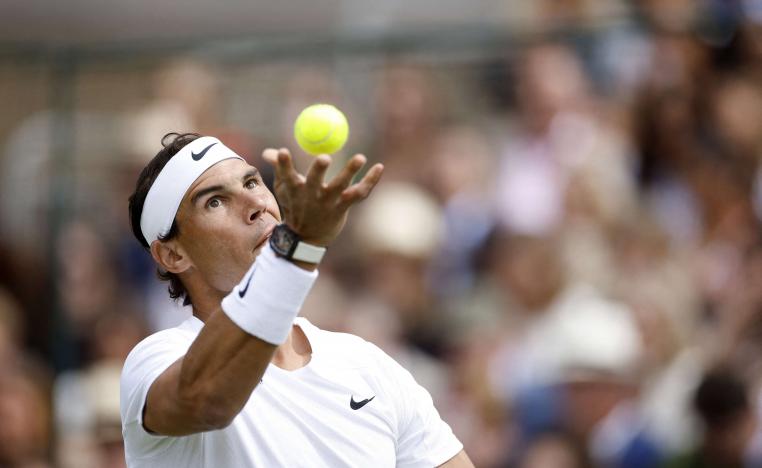 نادال في مهمة صعبة على ارض عشبية