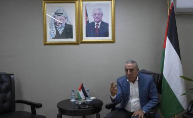 حسين الشيخ أمين سر اللجنة التنفيذية لمنظمة التحرير الفلسطينية