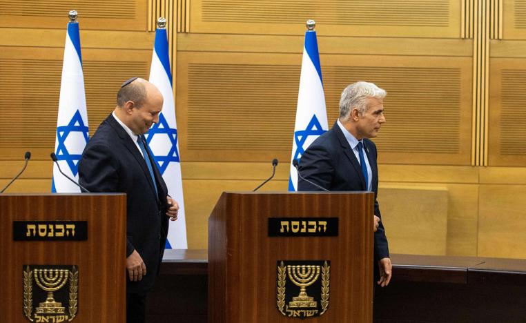 وزير الخارجية يائير لابيد يخلف بينيت في قيادة حكومة مؤقتة