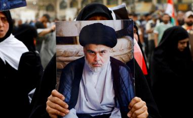 قرار الصدر كان متوقعا على نطاق واسع بعد تهديدات سابقة باستقالة كتلته من البرلمان