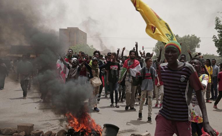 مظاهرات شبه يومية في السودان للمطالبة بحكم مدني وعودة الجيش للثكنات