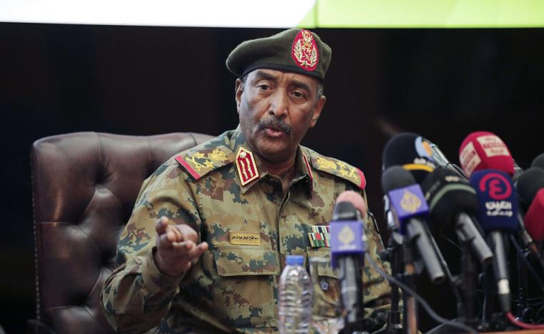 البرهان استنفد على ما يبدو كل أوراقه في مواجهة حراك شعبي لا يهدأ