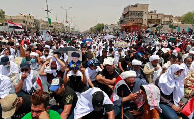 الصدر يحشد الشارع ضد خصومه السياسيين