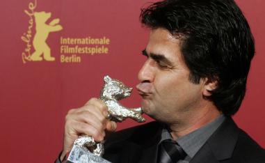 بناهي واحد من ثلاثة مخرجين اعتقلتهم ايران في الآونة الاخيرة