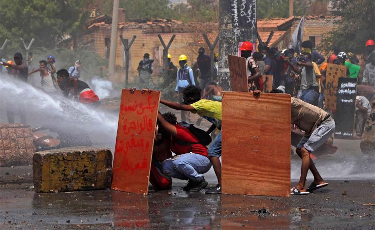 Resisting water cannon