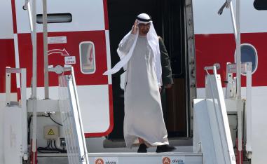 الرئيس الاماراتي يختتم زيارة توّجت تطور العلاقات مع فرنسا