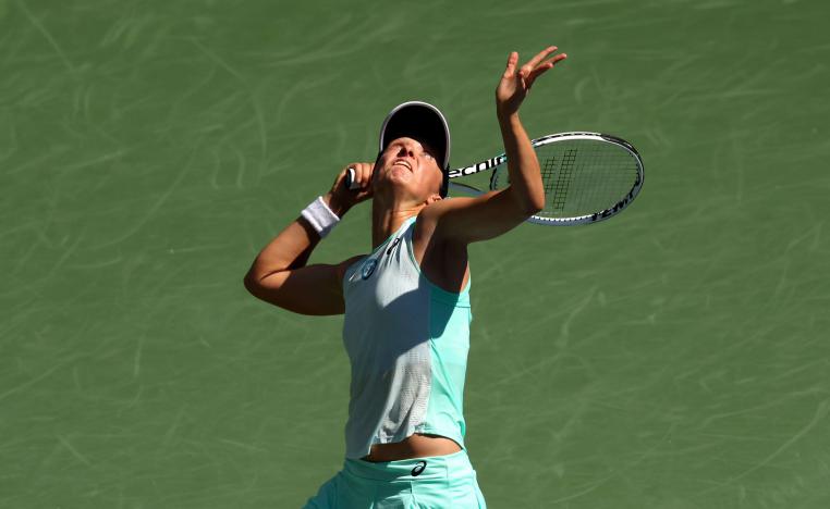 فوز سهل لشفيونتيك