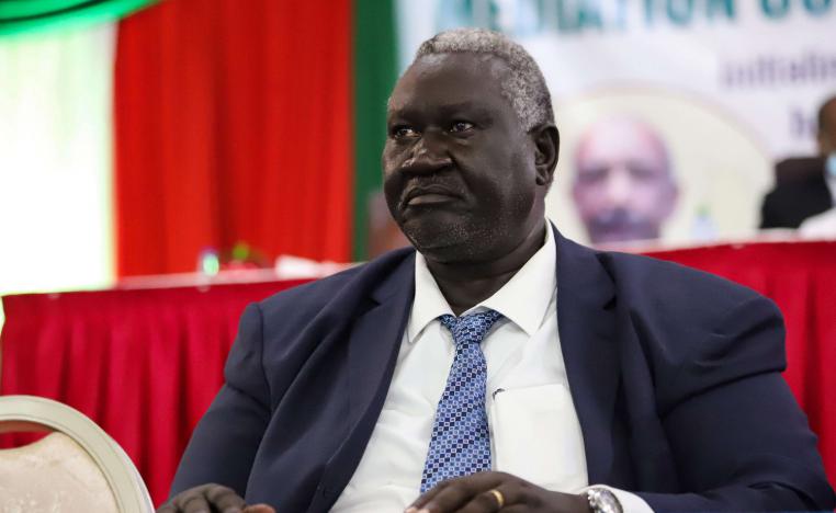 خلافات سياسية تعصف بالحركة