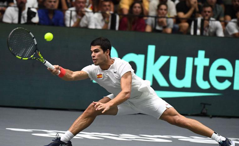 ألكاراس يخسر مباراة الفردي الثانية لاسبانيا