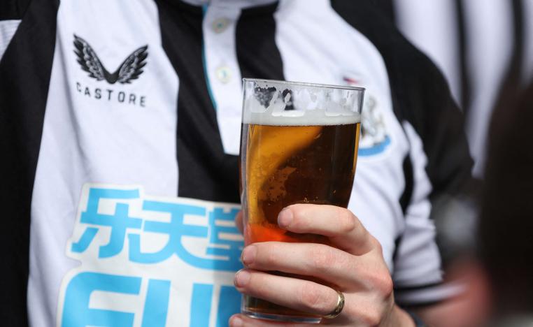 ثلاث ساعات قبل المباراة وساعة بعدها