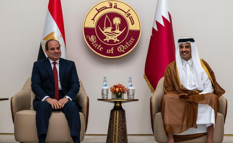 أمير قطر كان في مقدمة مستقبلي الرئيس المصري