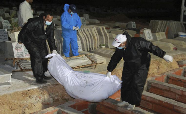 دفن مهاجرين غير نظاميين بتونس