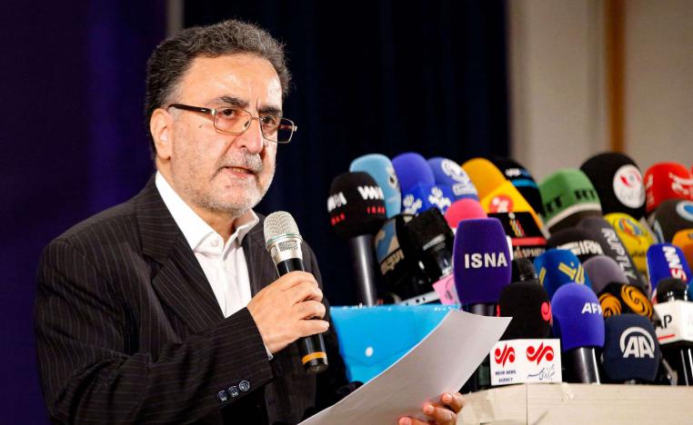تاج زاده يعد من أبرز وجوه التيار الإصلاحي والمعروف بمواقفه المنتقدة للسلطات في الجمهورية الإسلامية