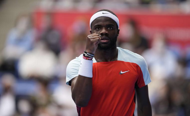 لاعب التنس الاميركي سعيد لبلوغ النهائي