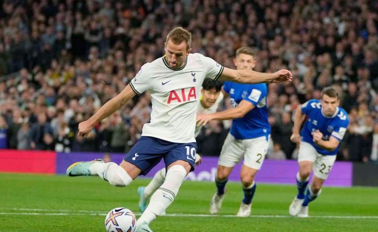 فوز ثمين لفريق 'الديوك' يضعه على بعد نقطة من ارسنال المتصدر