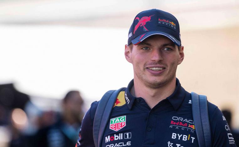 سائق ريد بول الهولندي للتركيز على الحلبات 