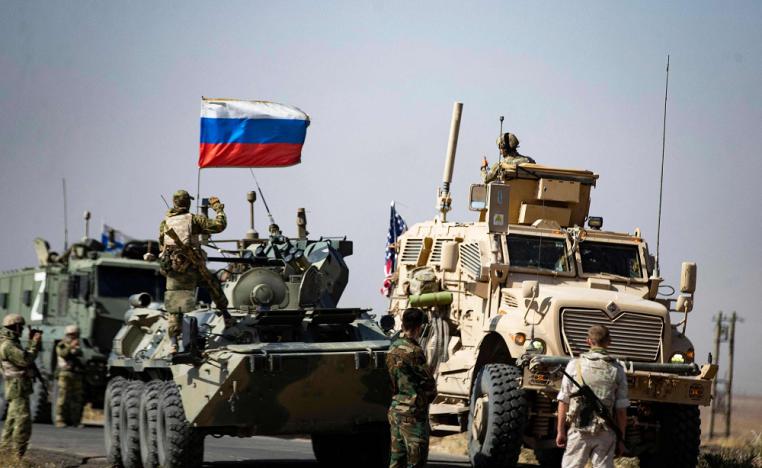 لقاء على الطريق في شمال سوريا بين قوات أميركية وروسية