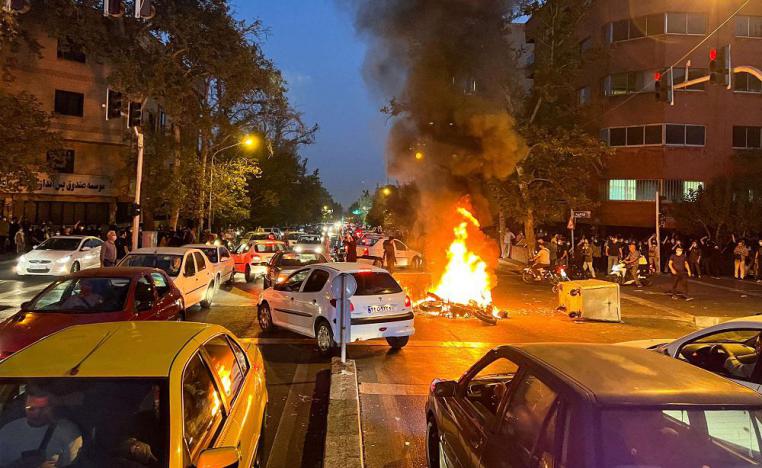ايران واجهت الاحتجاجات بالحديد والنار