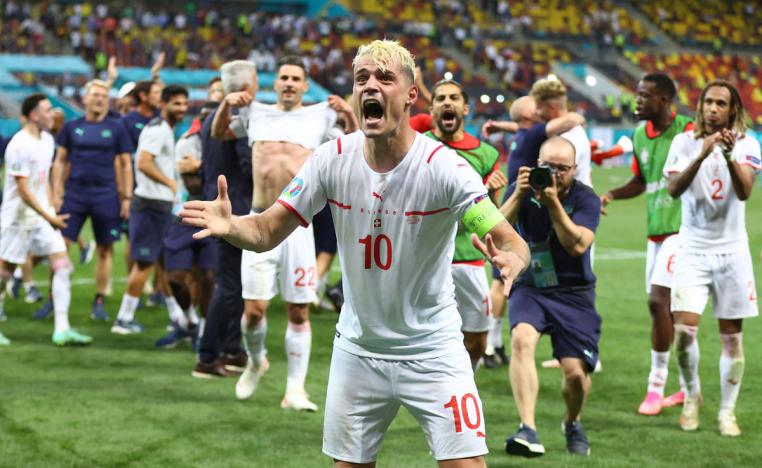 المنتخب السويسري لمعانقة اللقب في مشاركته للمرة الخامسة تواليا