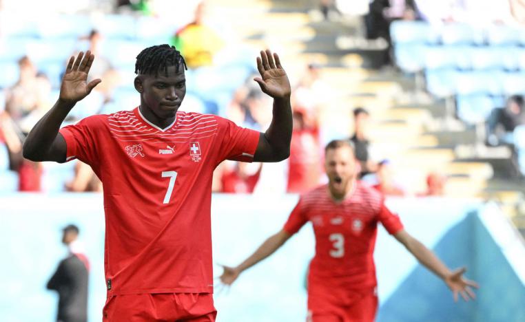 ابن الكاميرون يسجل هدف الفوز لسويسرا