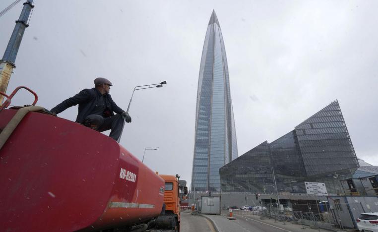 ابوظبي لا تعول فقط على عائدات النفط والغاز لدعم اقتصادها