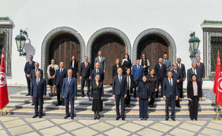 الحكومة والرئاسة تتمسكان بالبعد الاجتماعي ودعم الطبقات الفقيرة