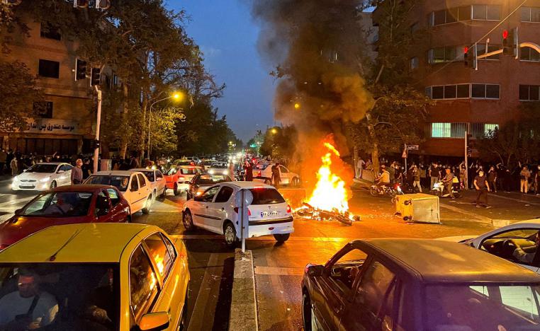 إيران تستخدم ورقة المعتقلين الأجانب ومزدوجي الجنسية لتبرير مسوغات القمع والاعتقالات