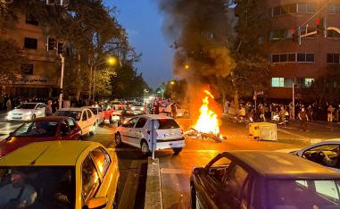 إيران تستخدم ورقة المعتقلين الأجانب ومزدوجي الجنسية لتبرير مسوغات القمع والاعتقالات
