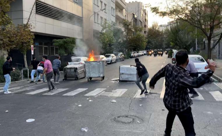 كرة الثلج تتفاقم في ايران مع عجز النظام عن مواجهة الاحتجاجات