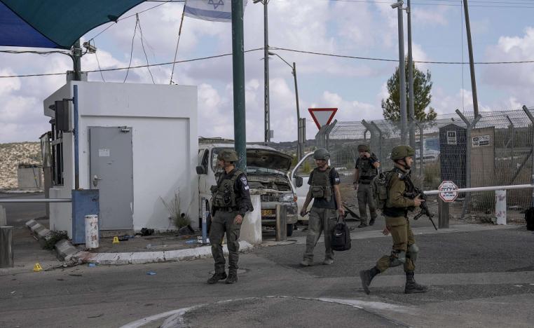 إسرائيل تخنق السلطة الفلسطينية ماليا وأمنيا