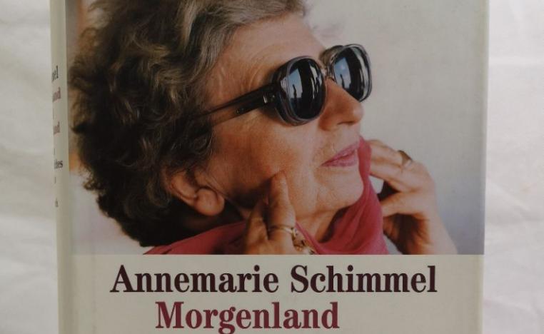 'الشرق والغرب حياتي الغرب شرقية'