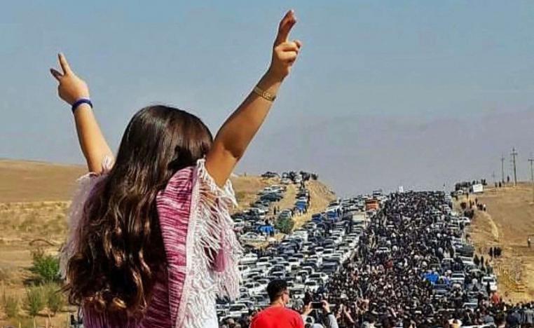 نساء ايران تمردن على بعض القوانين الالزامية