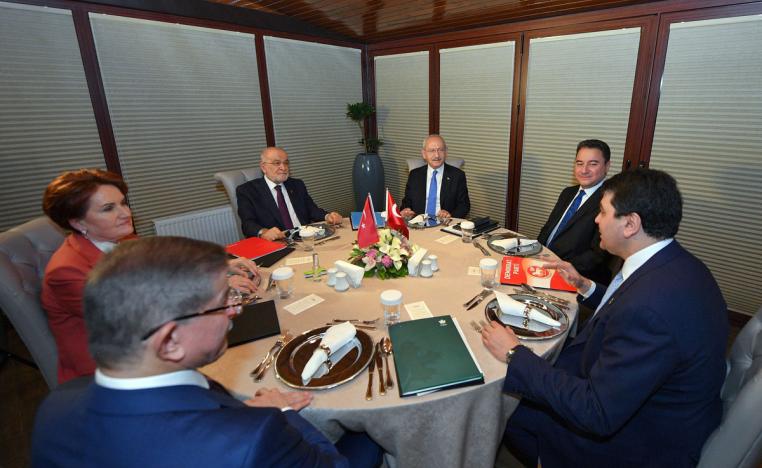 المعارضة التركية لن تجد فرصة افضل مما هو عليه الوضع الآن لانهاء عقدين من حكم حزب العدالة والتنمية