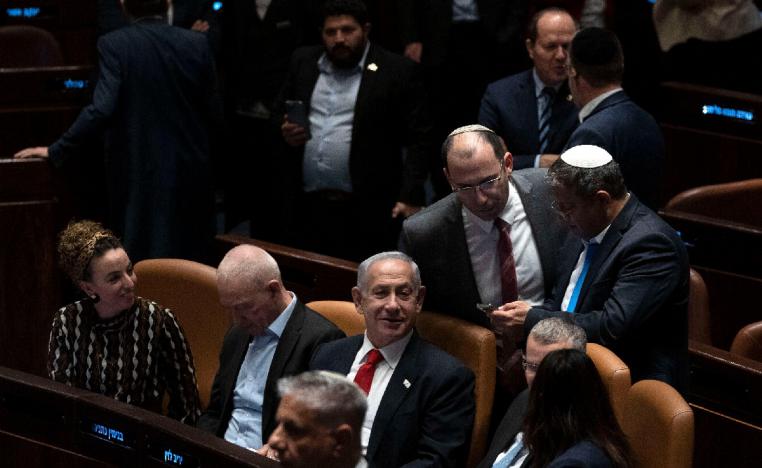 المعارضة ترى ان اليمين المتطرف يهدد اركان الديمقراطية