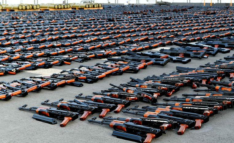 الرياض وأطراف غربية تتهم طهران بتزويد المتمردين الحوثيين بالأسلحة