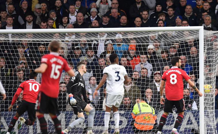 انتصار يوناتيد 2-0 على ليدز تعيده لقلب الصراع على لقب غاب عن خزائنه منذ 2013