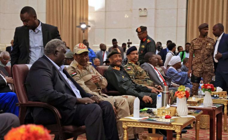 السودان يتهيأ لإنهاء حكم العسكر