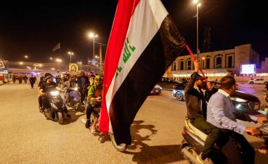 عراقيون يحتجون في النجف ضد تغيير القانون الانتخابي