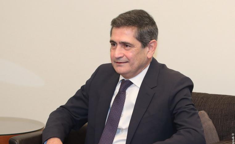 "تغريدتي أخذت منحى على غير محمله وبعدا فقهيا أو دينيا.. هي أتت بإطار سياسي صرف"