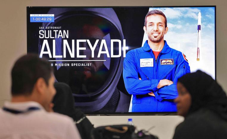 سلطان النيادي