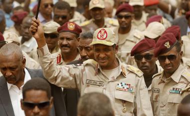 حميدتي: نحن نضحي بأنفسنا من أجل الشعب السوداني والتحول الديمقراطي