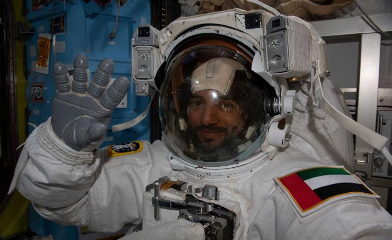 سلطان النيادي