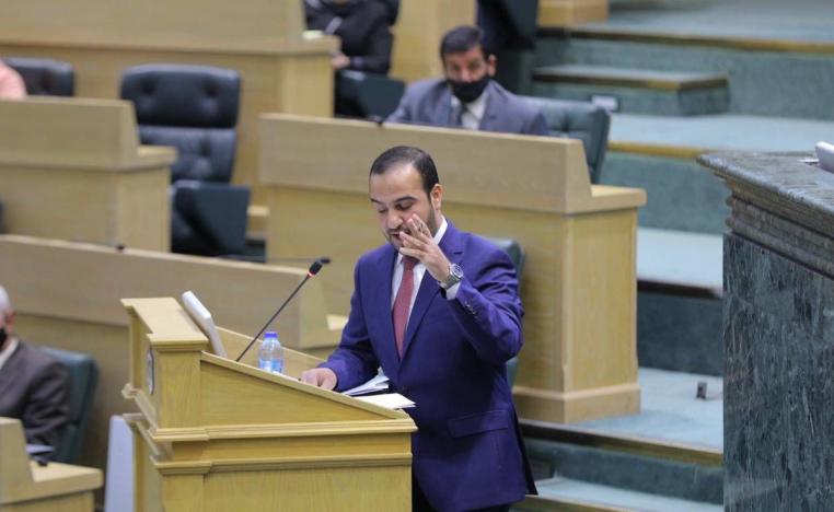 ضغوط أردنية تنتهي بتسليم البرلماني عماد العدوان