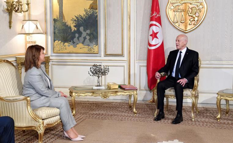 تونس تنأى بنفسها عن التدخل في نزاع الشرعية بليبيا 