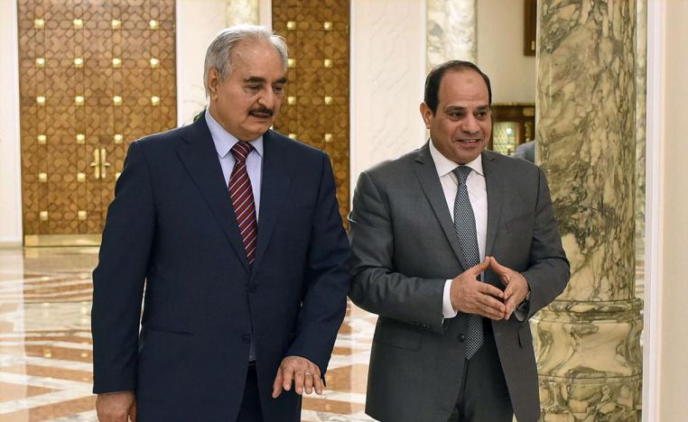 مصر تكثّف جهودها لتسوية الأزمة الليبية حماية لمصالحها